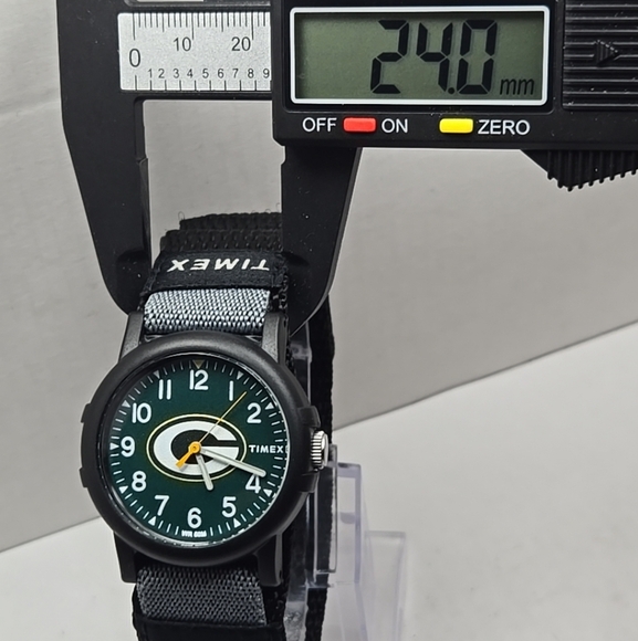 Timex Green Bay Packers Watch Mens NFL 39mm Nylon Band Football New Battery - Picture 5 of 9